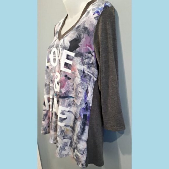3/$20 BOBEAU Love & Peace Quote Abstract Graphic Top Cropped 3/4 Sleeve Gray - Picture 6 of 9